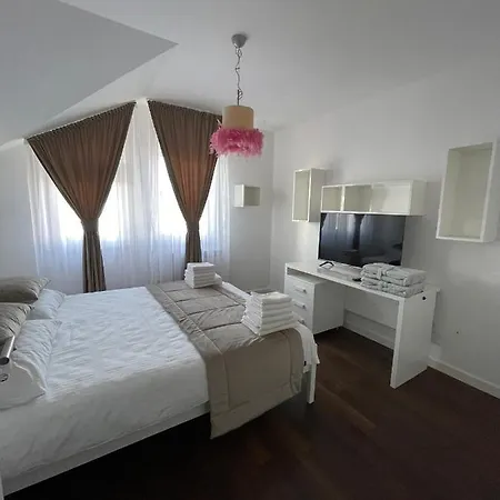 Villa Iman Villa *