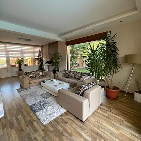Villa Villa Iman *